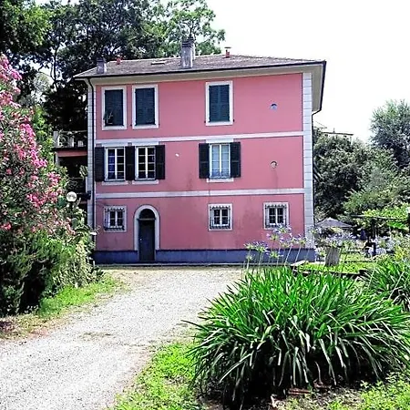 Bed & Breakfast The Italian Riviera San Salvatore (Genoa)